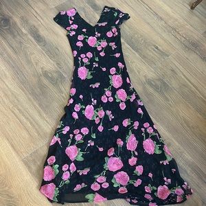 Beautiful Reversible Pink and Black 90’s Floral Maxi Dress